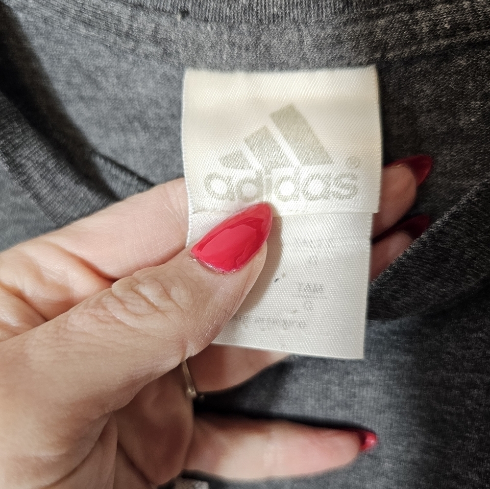 Adidas Men's Gray Circa 2005 T-Shirt Size Large *Small Holes - Picture 6 of 8